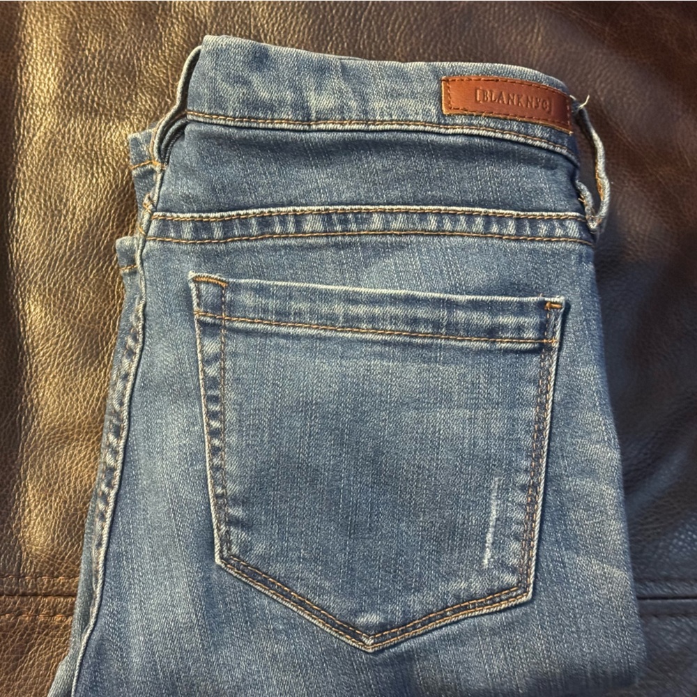 Blank NYC Sz 27 Women's Light Blue 👖Some Stretch, Super Soft Fabric